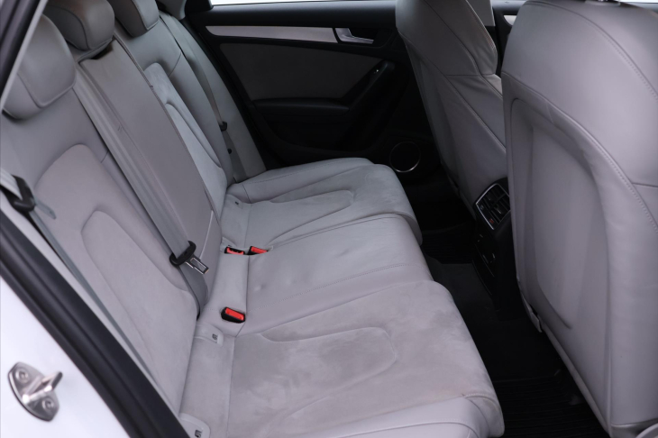 Audi A4 Allroad 3,0 TDI V6 180kW Aut. quattro