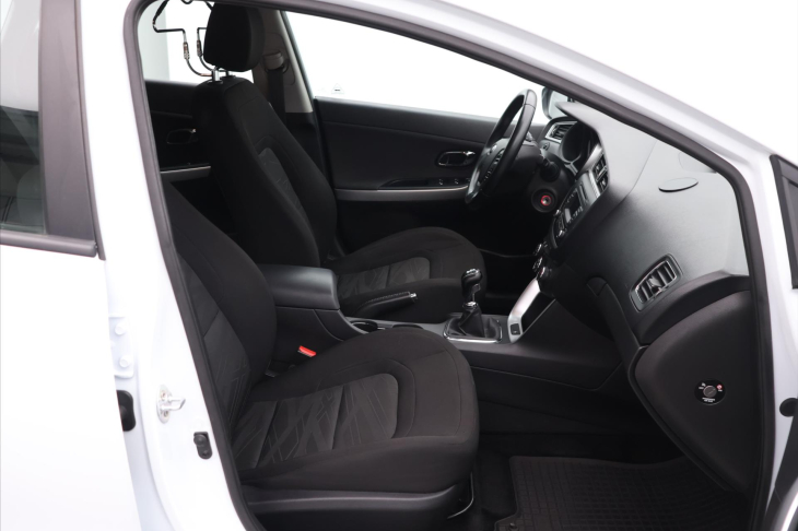 Kia Ceed 1,6 CRDi 100 kW Comfort CZ