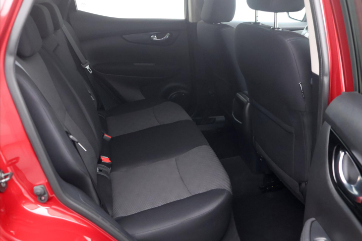 Nissan Qashqai 1,2 DIG-T 85 kW N-Connecta