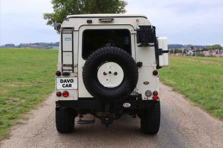 Land Rover Defender 2,5 110 Hard Top