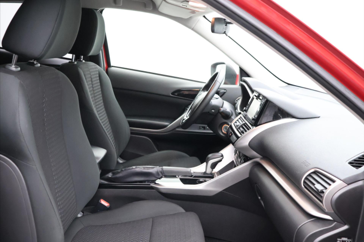 Mitsubishi Eclipse Cross 1,5 T-Mivec 120kW CZ CVT