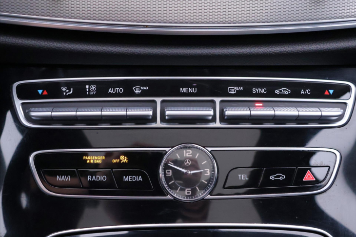 Mercedes-Benz Třídy E 3,0 350d 190kW LED Virtuál
