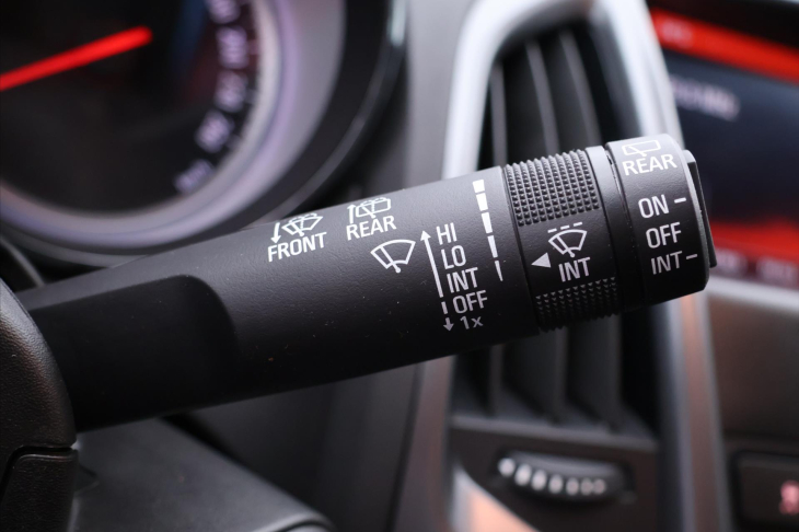 Opel Astra 1,4 T 88kW CZ Drive Serv.Kniha