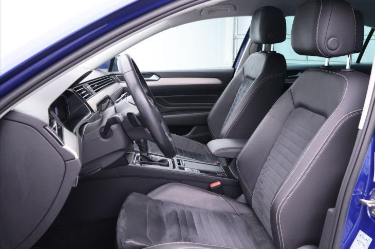 Volkswagen Passat 2.0 TSI 140kW R-Line CZ LED