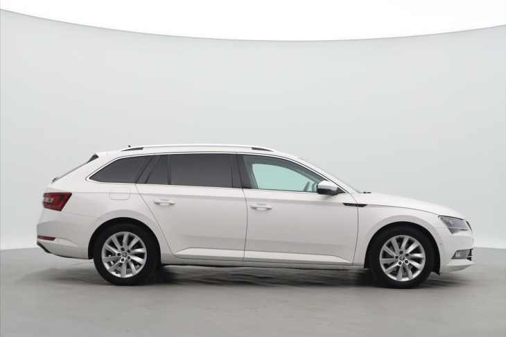 Škoda Superb 2,0 TDI DSG Style+  Navi ACC