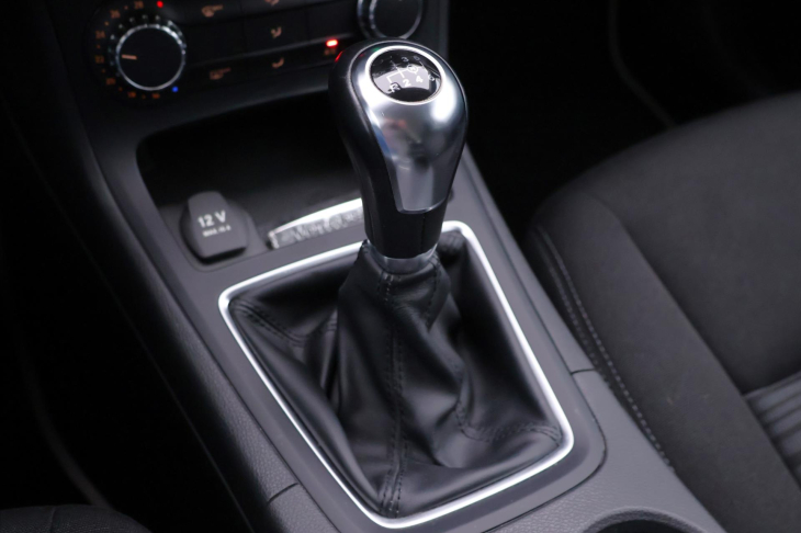 Mercedes-Benz Třídy B 1,6 180 90kW Xenon, Serv.kn.