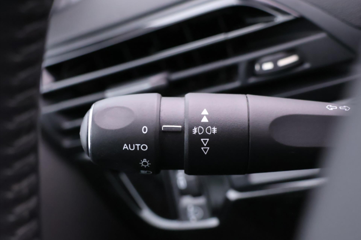 Citroën Grand C4 SpaceTourer 1,2 PT 96kW Navi 7-Míst Serv.k.