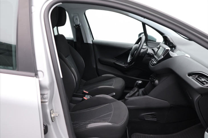 Peugeot 208 1,2 PT 60kW Klima CZ LPG