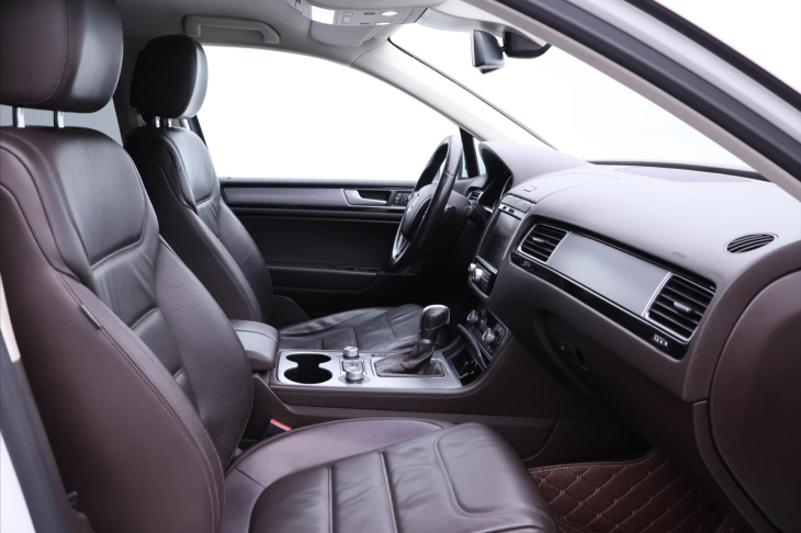 Volkswagen Touareg 3,0 TDI V6 193kW DSG R-Line 4M