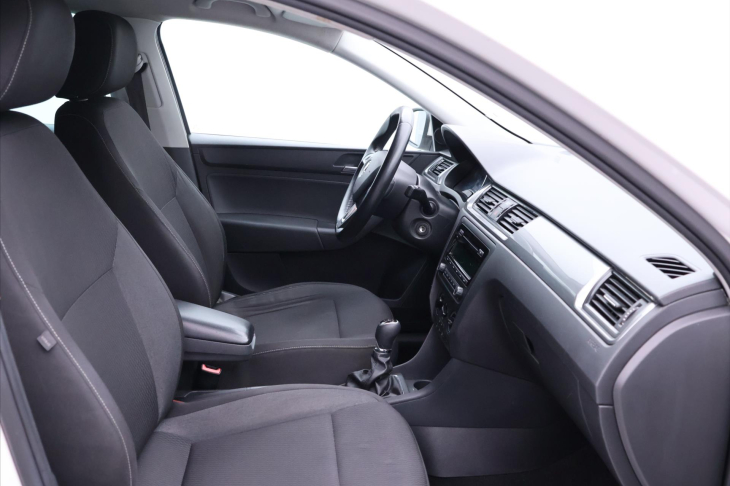 Škoda Rapid 1,6 TDI 66kW Ambition CZ