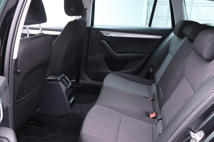 Škoda Octavia 1,6 TDI 81kW DSG Ambition Fresh