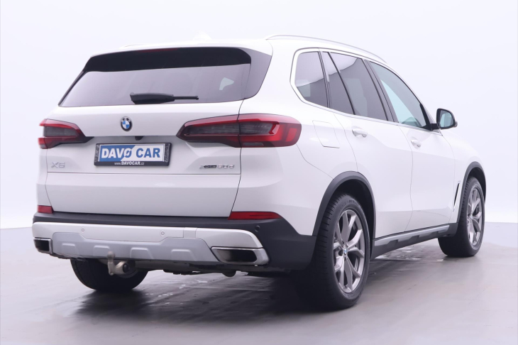 BMW X5 3,0 210kW XDrive30d CZ DPH