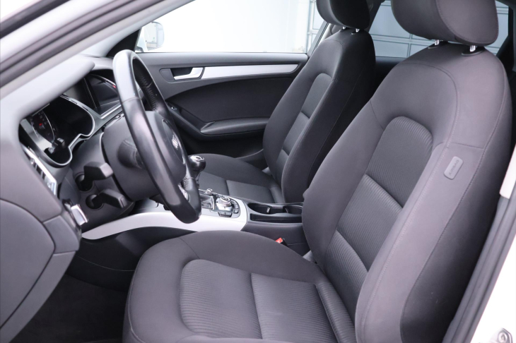 Audi A4 2,0 TDI 110kW CZ S-Line