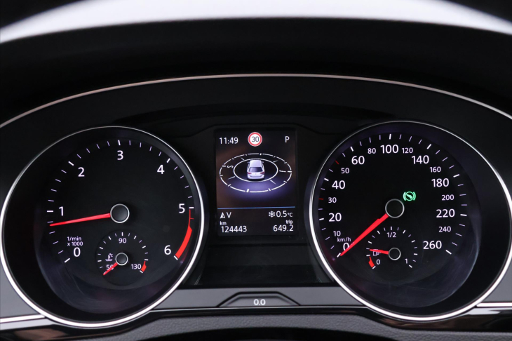 Volkswagen Passat 2,0 TDI 140kW R-Line DSG