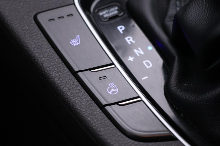 Hyundai i30 1,6 CRDi 85kW Aut. CZ 1Maj DPH