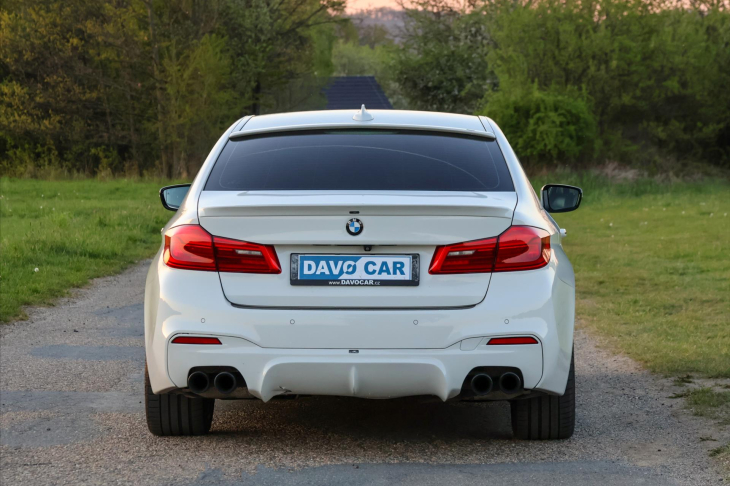BMW Řada 5 3,0 540i xDrive Schnitzer DPH CZ