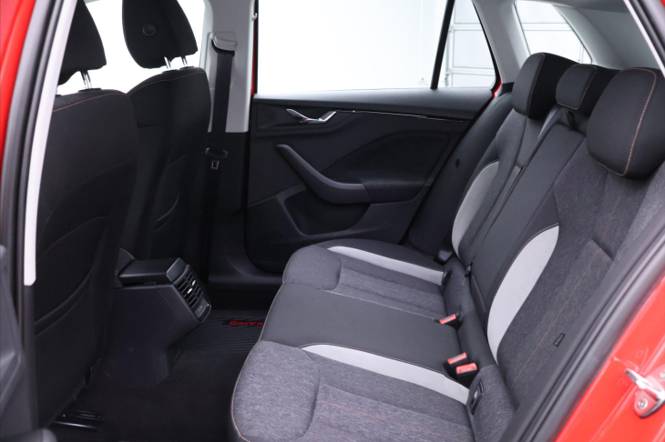 Škoda Kamiq 1,0 TSI 81kW DSG Motorsport CZ