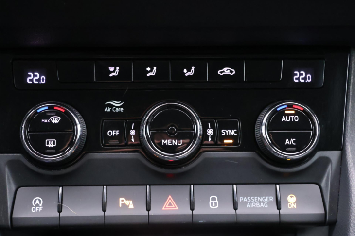 Škoda Karoq 1,5 TSI 110kW Style LED DPH