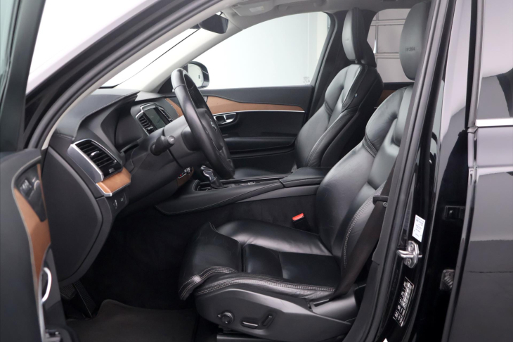 Volvo XC90 2,0 D5 173kW Inscription 4x4 DPH