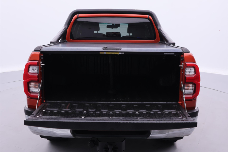 Toyota Hilux 2,8 D-4D 150kW Executive DPH