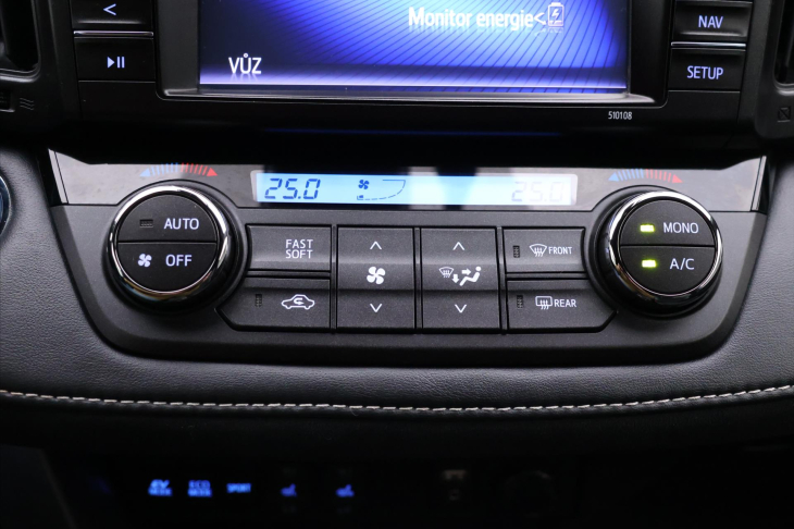 Toyota RAV4 2,5 Hybrid 114kW e-CVT 4WD CZ