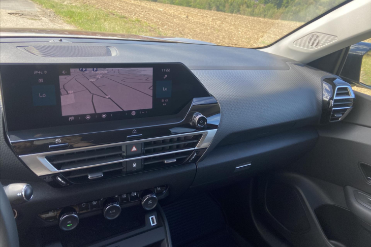 Citroën C4 1,2 PT 96kW Shine Aut Kůže HUD