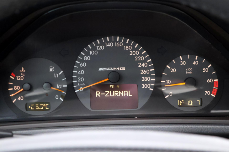 Mercedes-Benz CLK 5.4 i 255kW 55 AMG Aut.
