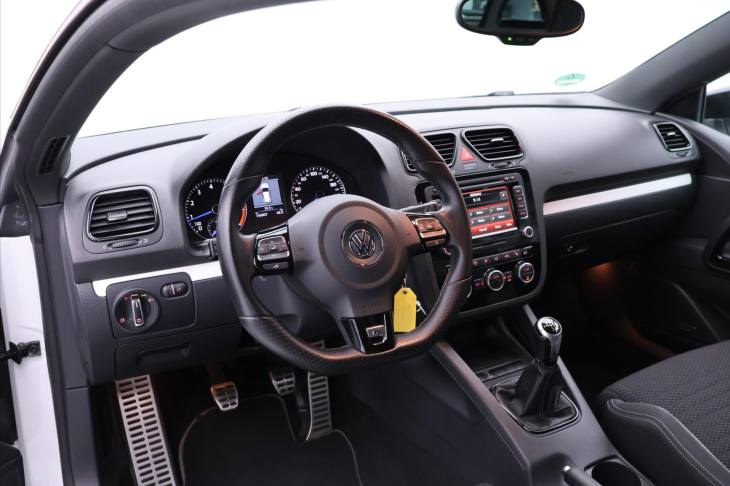 Volkswagen Scirocco 2,0 TSI 195kW R Serv.kniha