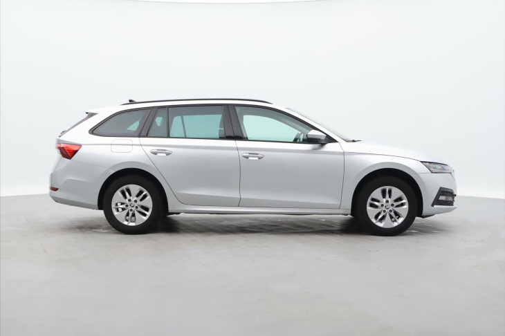Škoda Octavia 2,0 TDI 85kW Ambition CZ DPH