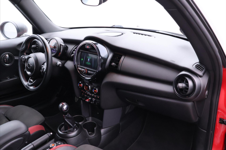 Mini One 1,5 i 75kW JCW Kůže 1.Maj.