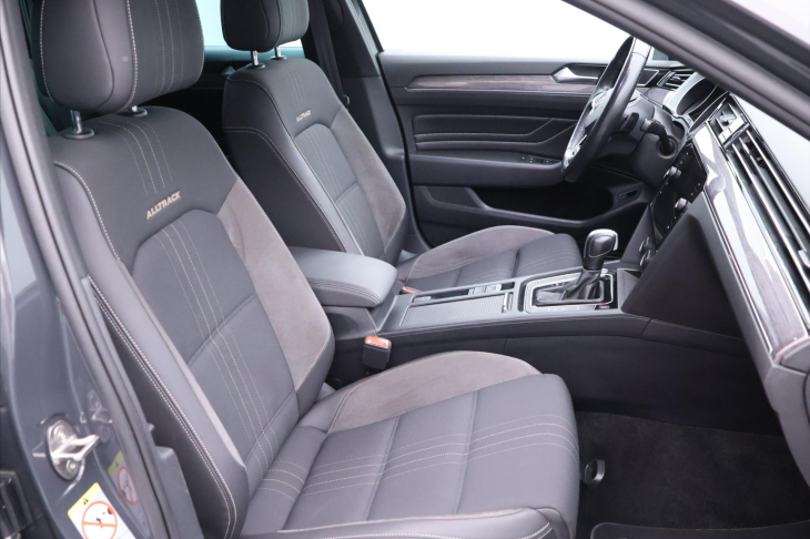 Volkswagen Passat 2,0 TDI 140kW DSG 4M Alltrack