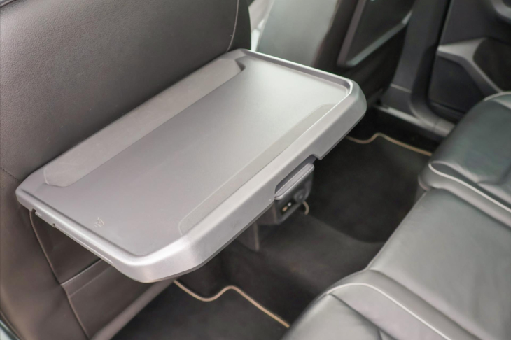 Volkswagen Tiguan 2,0 TDI DSG 4x4 CZ DPH R-Line