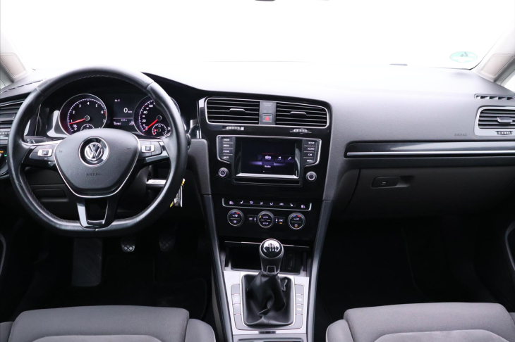 Volkswagen Golf 1,4 TSI Highline Xenon Serv.k.