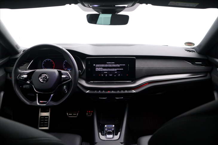 Škoda Octavia 2,0 RS TDI DSG 147kW DPH pano