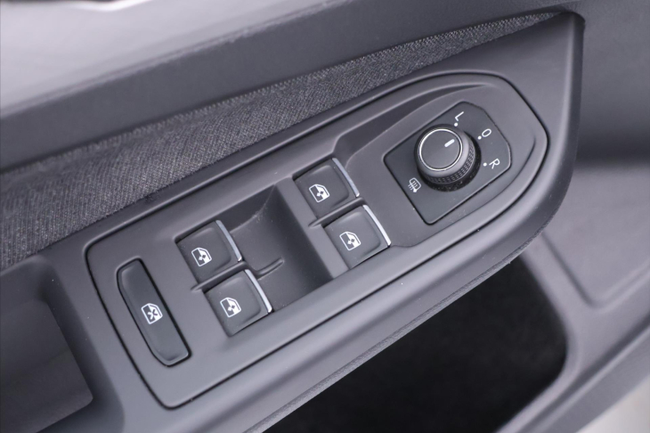 Volkswagen Golf 1,5 TSI EVO 110kW mHEV Life DSG