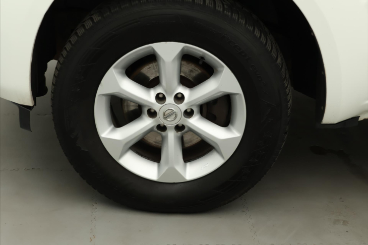 Nissan Pathfinder 2,5 dCi 140kW 4x4 7-Míst Tažné