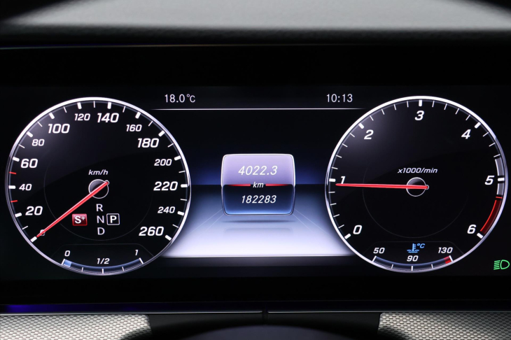 Mercedes-Benz Třídy E 2,0 220d 143kW Aut. CZ