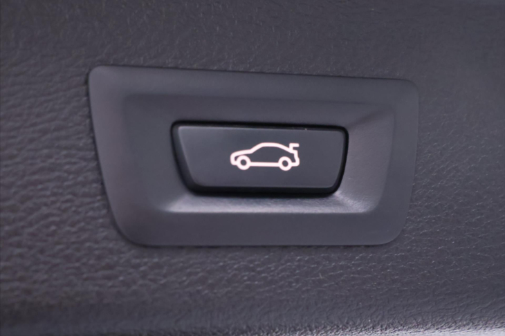 BMW X3 2,0 20d 135kW Xdrive Panorama