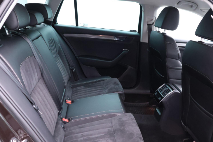 Škoda Superb 2,0 TDI 110kW Style DSG CZ DPH