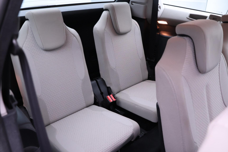 Citroën Grand C4 Picasso 1,6 HDI 82kW Tažné 7-Míst