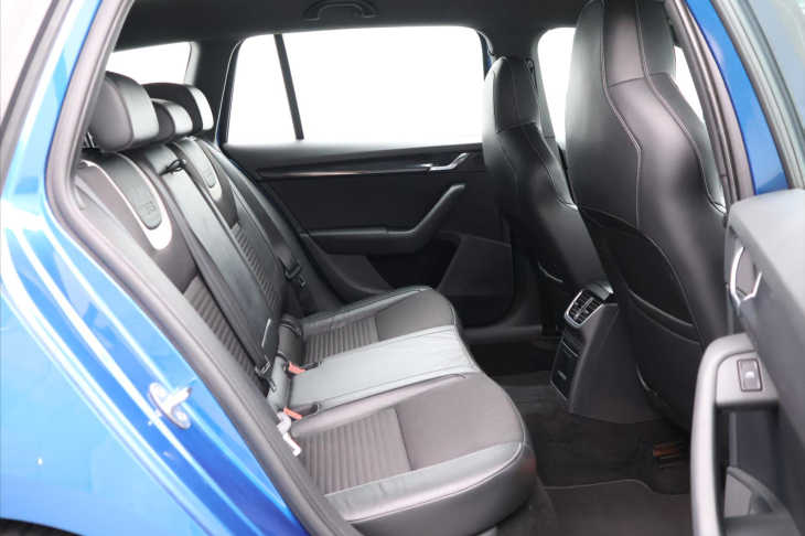 Škoda Octavia 2,0 TDI 135kW RS CR Aut.klima