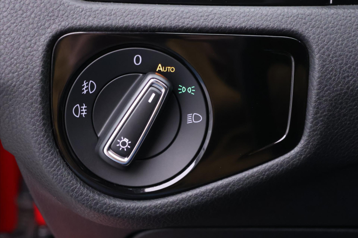 Volkswagen Golf 2,0 TSI GTI Performance 180kW CZ