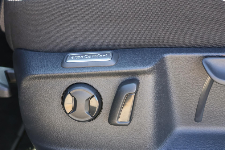 Volkswagen Passat 2,0 TDI DSG Matrix Virtual DPH