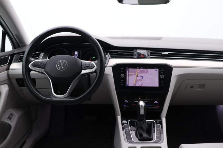 Volkswagen Passat 2.0 TDI 147kW DSG CZ Elegance