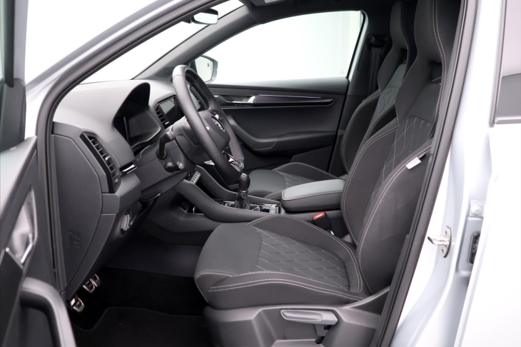 Škoda Karoq 1,5 TSI 110kW Sportline CZ Tažné