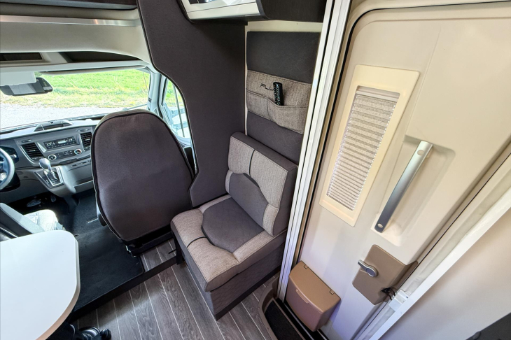 CI Caravans International Ostatní 2.0 CI Magis Plus 84 CZ DPH obytný automobil