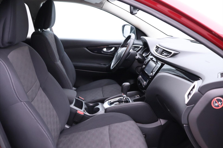 Nissan Qashqai 1,2 DIG-T 85kW Xtronic Acenta