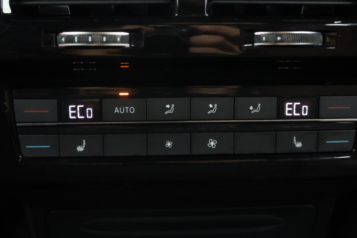 Volkswagen Touareg 3,0 TDI V6 210kW 4M CZ DPH