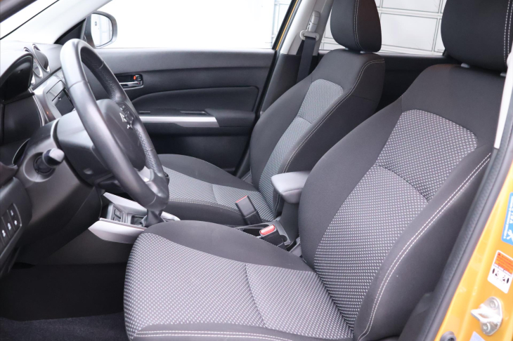Suzuki Vitara 1,4 BoosterJet Hybrid Navi