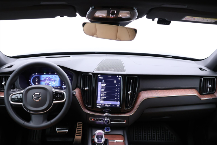 Volvo XC60 2,0 B5 AWD 184kw Ultra Dark